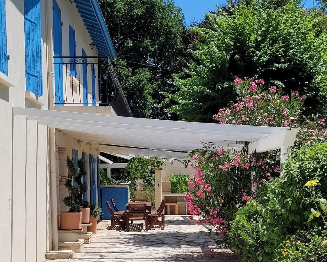 La Maison Des Eaux Saint-Jean-de-Thurac Exteriér fotografie